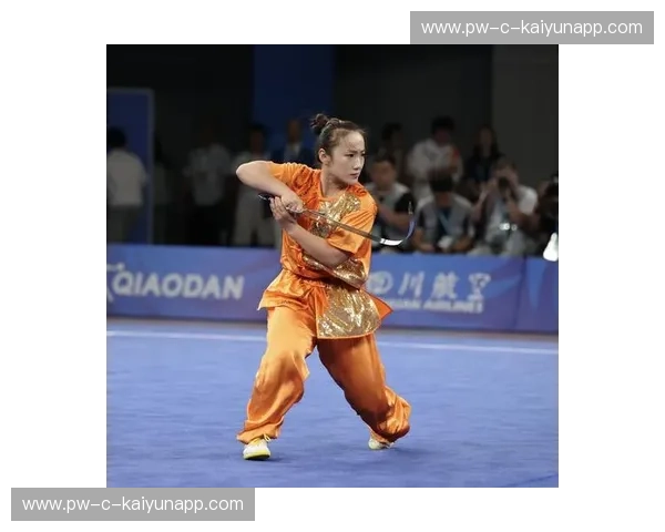 武术爆发力：从技巧到力量的瞬间艺术